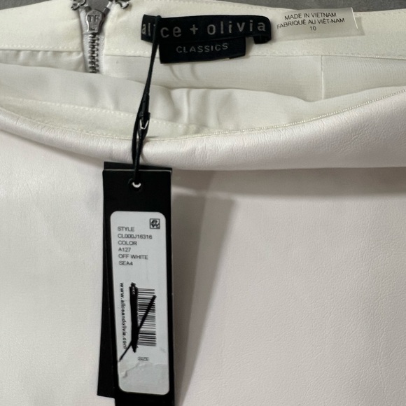Alice & Olivia Maeve Vegan Leather skirt 10 NWT - Picture 7 of 13